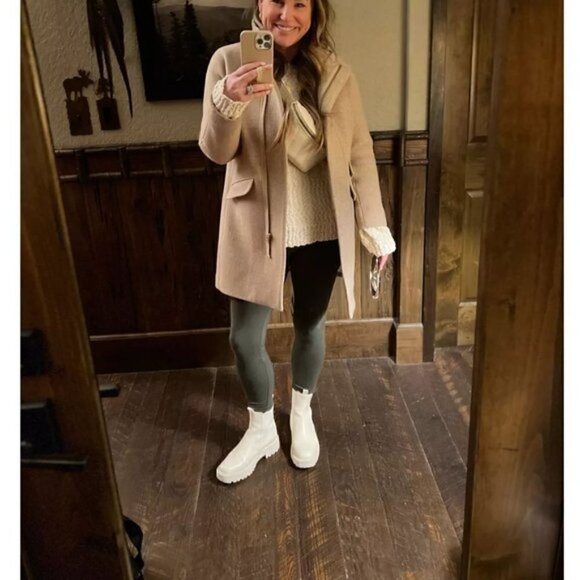 SAM EDELMAN Laguna Waterproof Lug Sole Chelsea Boot in Modern Ivory Size US 8.5 - Picture 3 of 15